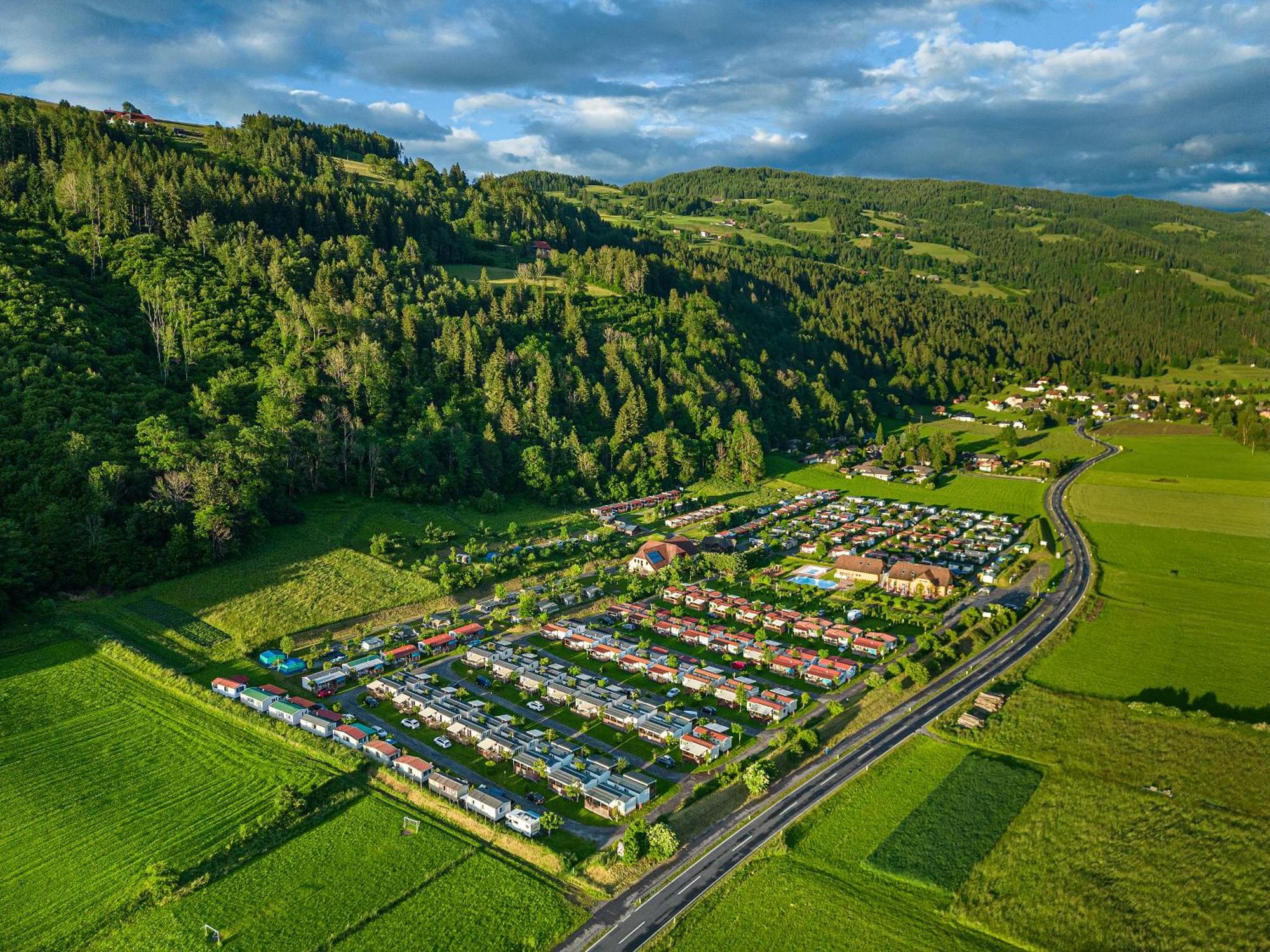 Albatross Mobile Homes On Camping Bella Austria Sankt Peter am Kammersberg Luaran gambar